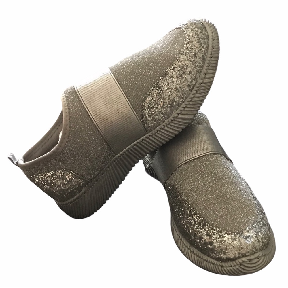 Rouge Helium Shoes